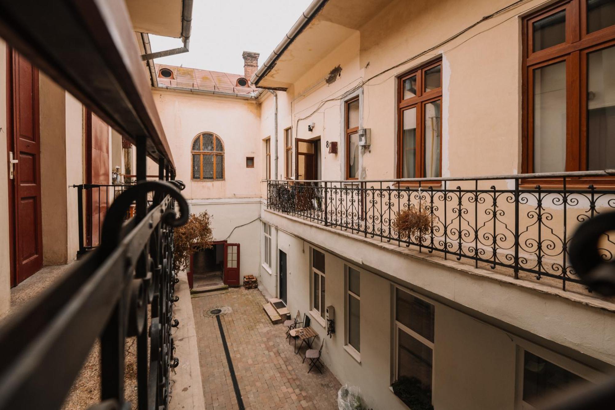 Old Town Central Apartment Клуж-Напока Екстериор снимка