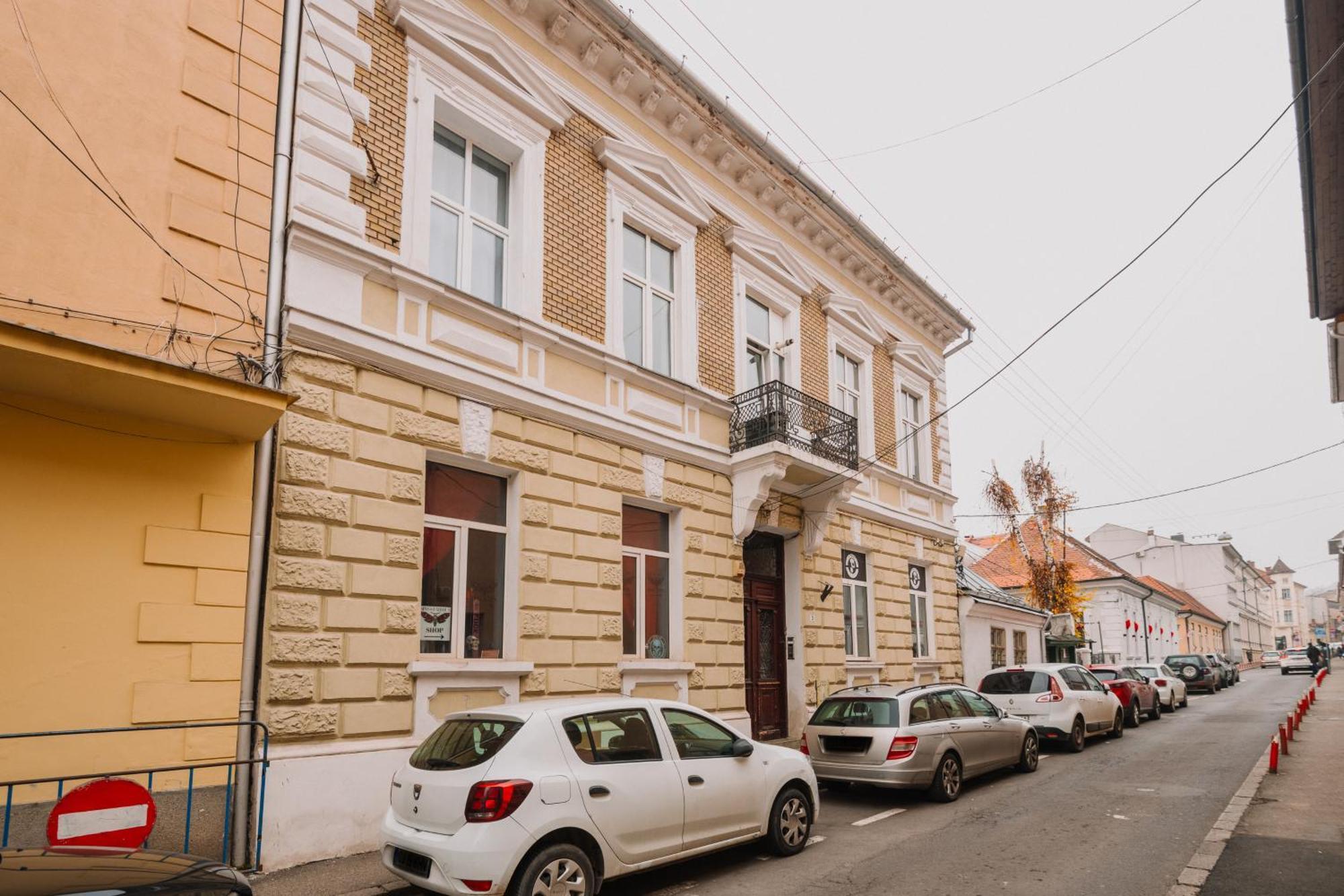 Old Town Central Apartment Клуж-Напока Екстериор снимка
